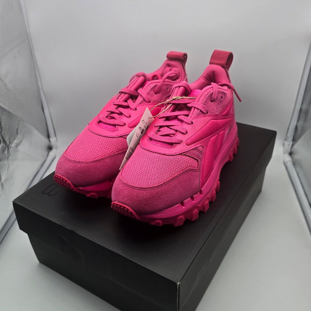 Reebok Cardi B Classic Leather V2 Sneakers Pink Fusion 8